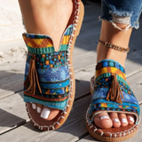Neringa - Boho stiliaus moteriškos šlepetės su kutais ir plokščiu padu