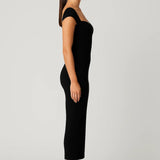 Smiltė - Prigludusi Elegantiška Off-Shoulder Midi Suknelė Moterims