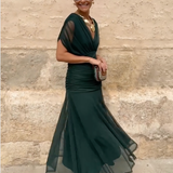 Rūta - Elegantiška Moteriška Vestuvinė Suknelė su Giliais V-formos Iškirptėmis ir Maxi Sijonu